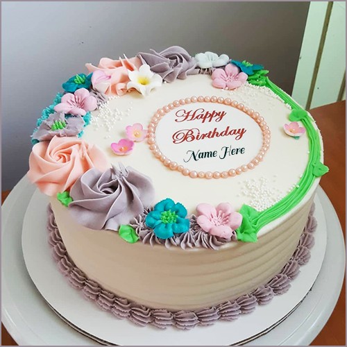 Write Name On Simple Flower Fondant Cake
